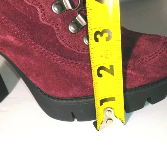 Abrial suede ankle booties - Picture 3 of 13